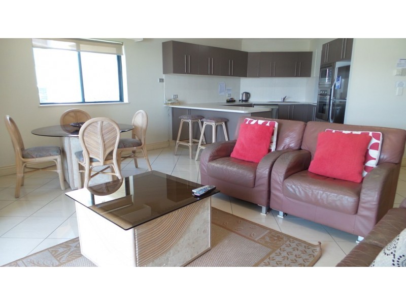 31/181 Esplanade, Cairns North QLD 4870