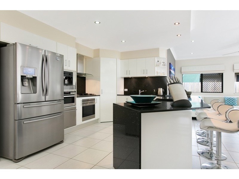 12 Mackerras Street, Redlynch QLD 4870