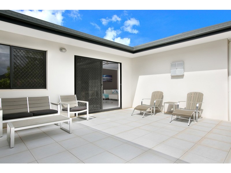 12 Mackerras Street, Redlynch QLD 4870