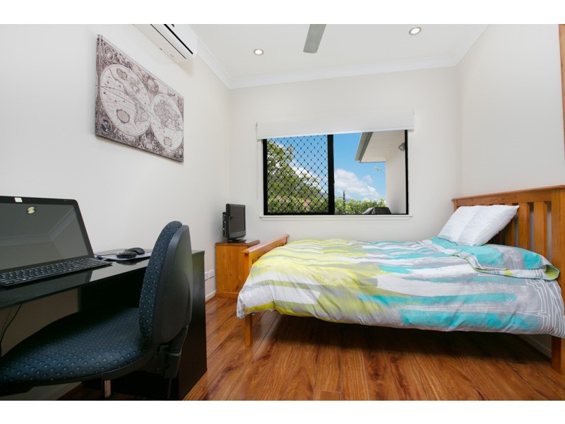 12 Mackerras Street, Redlynch QLD 4870