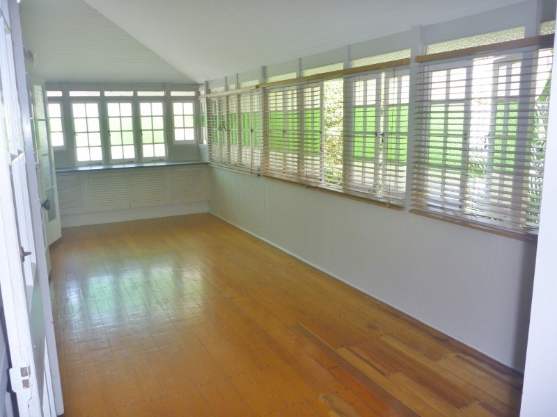 90 Charles Street, Manunda QLD 4870