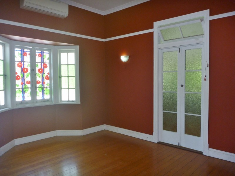 90 Charles Street, Manunda QLD 4870