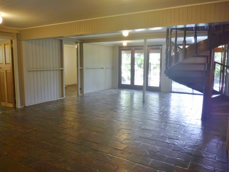 90 Charles Street, Manunda QLD 4870