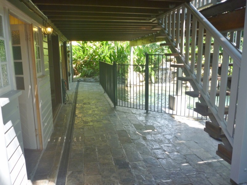 90 Charles Street, Manunda QLD 4870