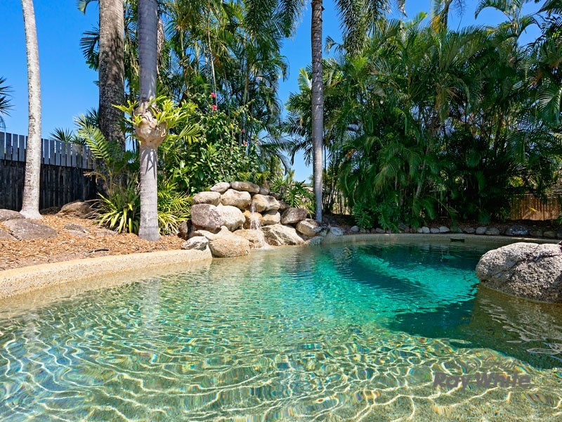 13 Somerset Close, Bentley Park QLD 4869