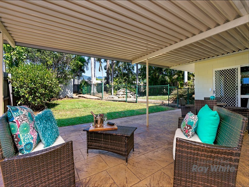13 Somerset Close, Bentley Park QLD 4869