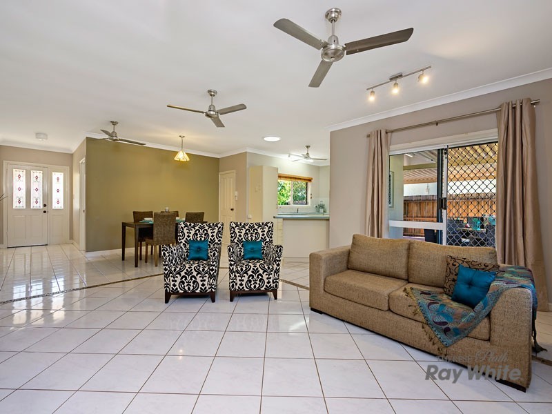 13 Somerset Close, Bentley Park QLD 4869