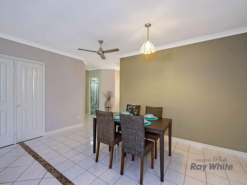 13 Somerset Close, Bentley Park QLD 4869