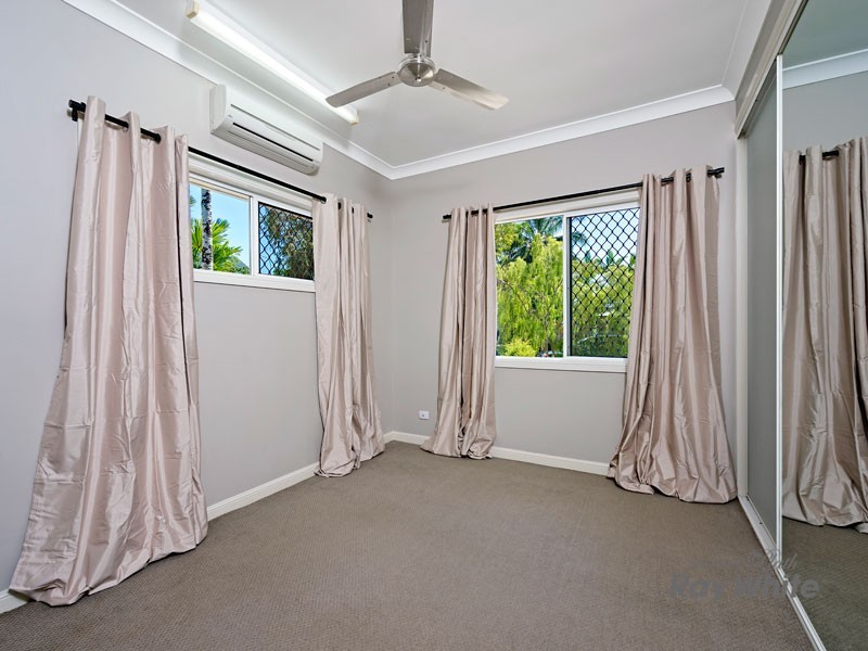 13 Somerset Close, Bentley Park QLD 4869