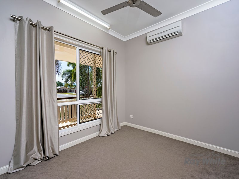 13 Somerset Close, Bentley Park QLD 4869