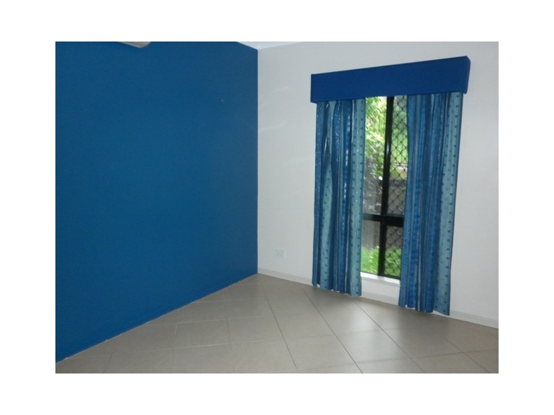 Bentley Park QLD 4869