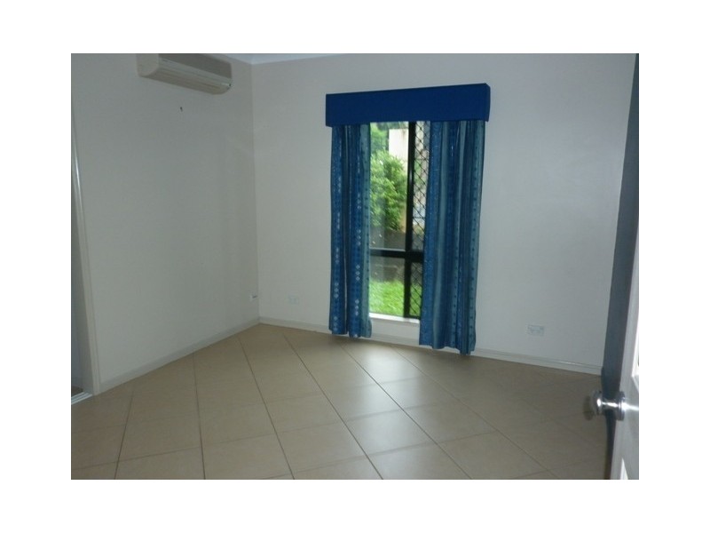 Bentley Park QLD 4869
