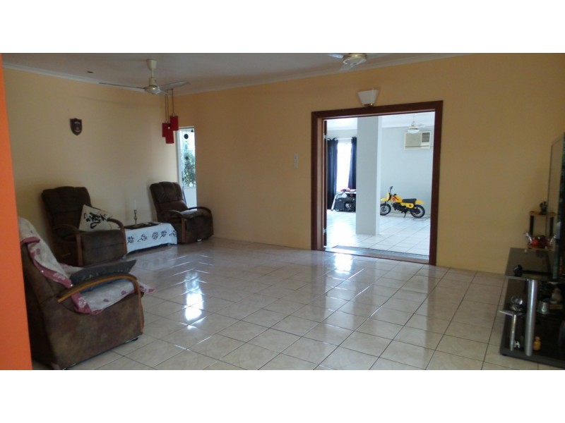 10 Metric Close, Smithfield QLD 4878