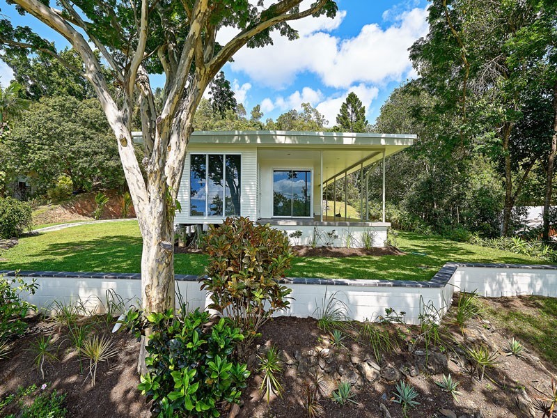 176 Hillview Crescent, Whitfield QLD 4870