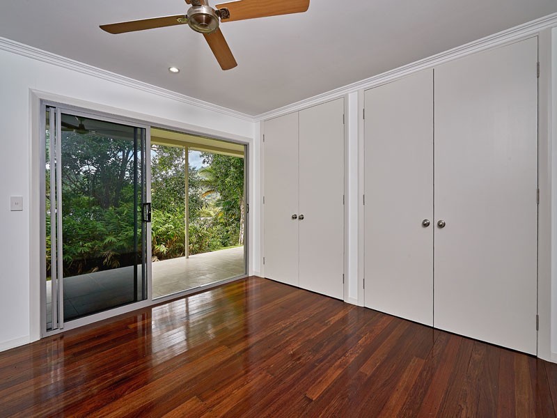 176 Hillview Crescent, Whitfield QLD 4870