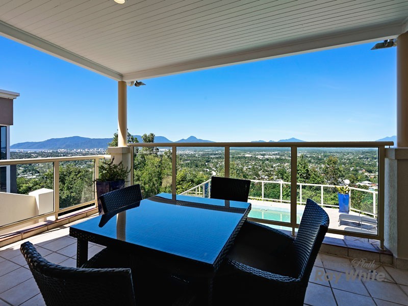 109 Summer Hill Drive, Mooroobool QLD 4870