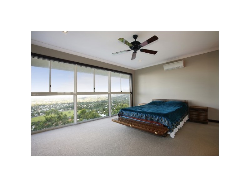 Mooroobool QLD 4870
