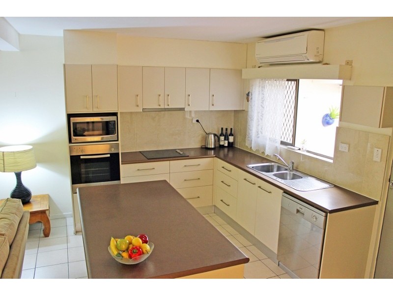 2/98 Martyn Street, Parramatta Park QLD 4870