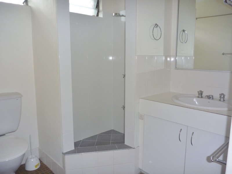 2/98 Martyn Street, Parramatta Park QLD 4870