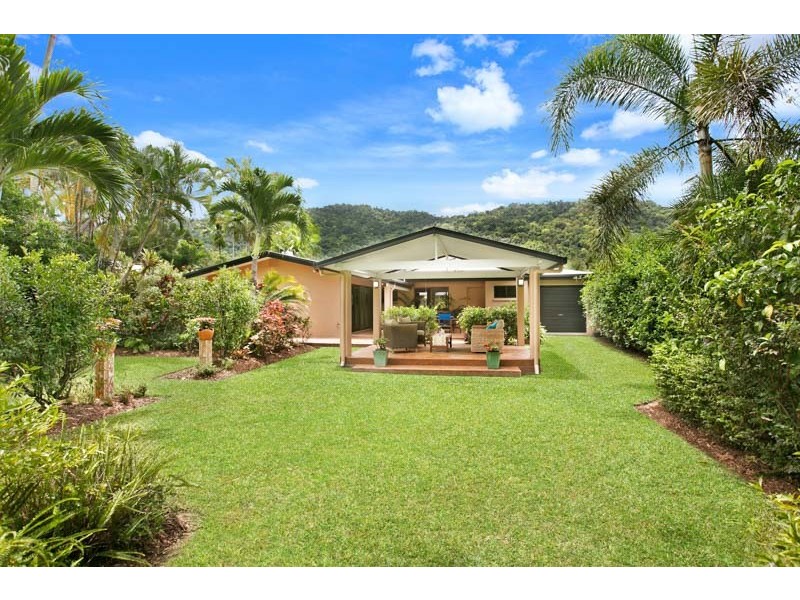 6 Lomond Close, Edge Hill QLD 4870