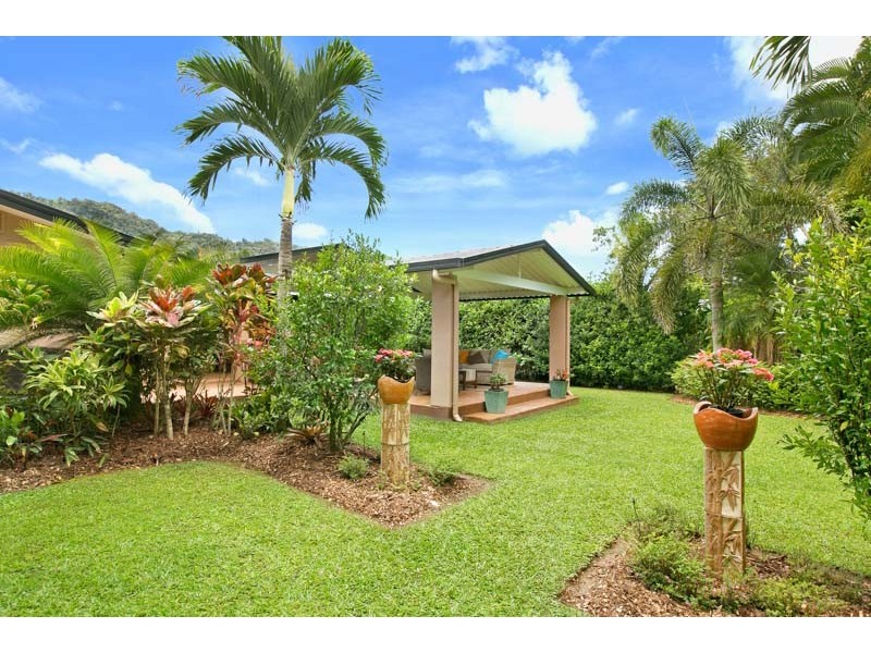 6 Lomond Close, Edge Hill QLD 4870