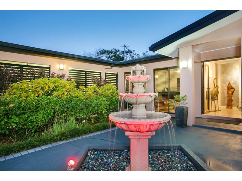 6 Lomond Close, Edge Hill QLD 4870