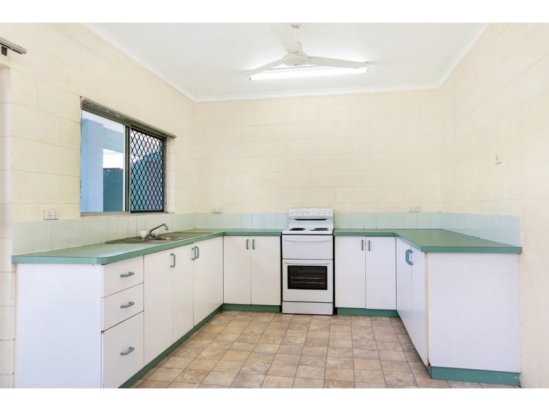 17 Golden Grove Drive, Bentley Park QLD 4869