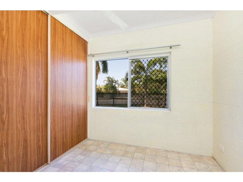 17 Golden Grove Drive, Bentley Park QLD 4869