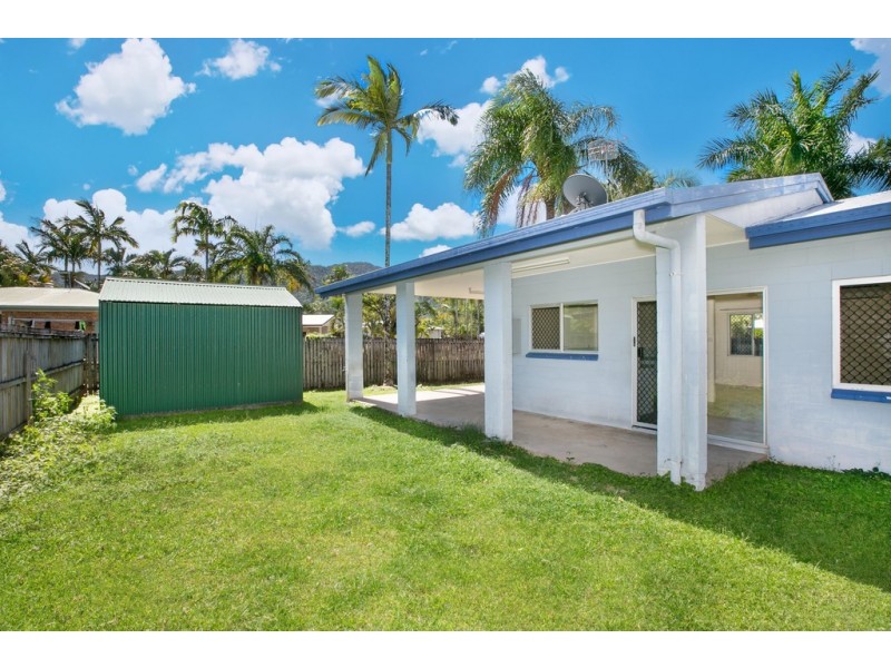 17 Golden Grove Drive, Bentley Park QLD 4869
