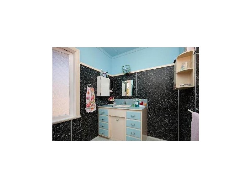 18 Hodel Street, Whitfield QLD 4870