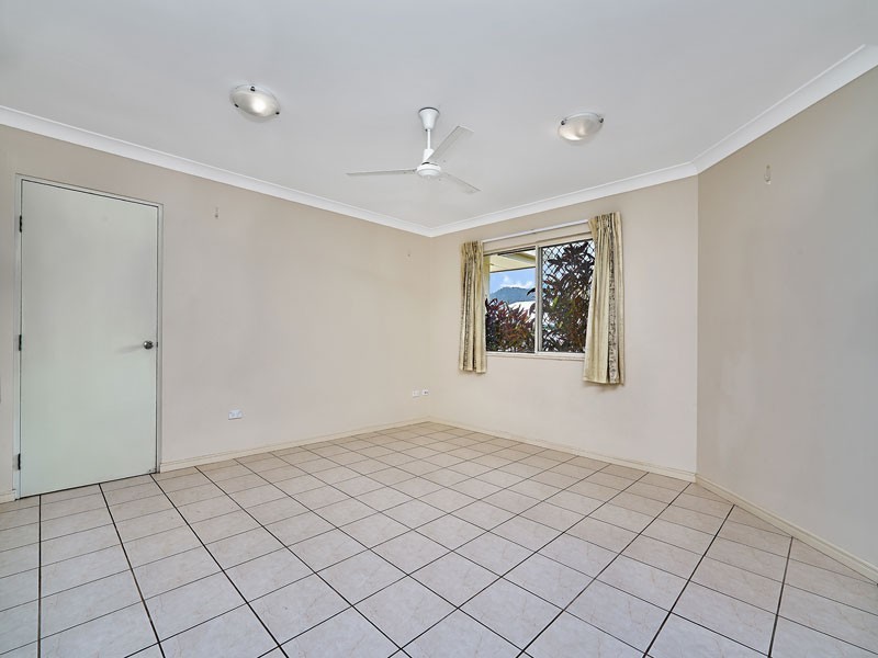 Bentley Park QLD 4869