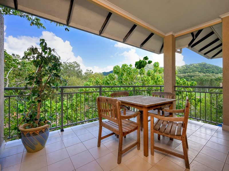 1418/2 Greenslopes Street, Cairns North QLD 4870