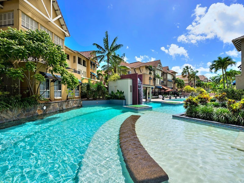 1418/2 Greenslopes Street, Cairns North QLD 4870