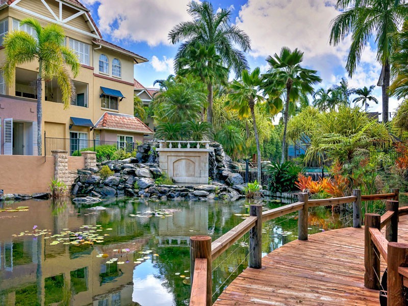 1418/2 Greenslopes Street, Cairns North QLD 4870