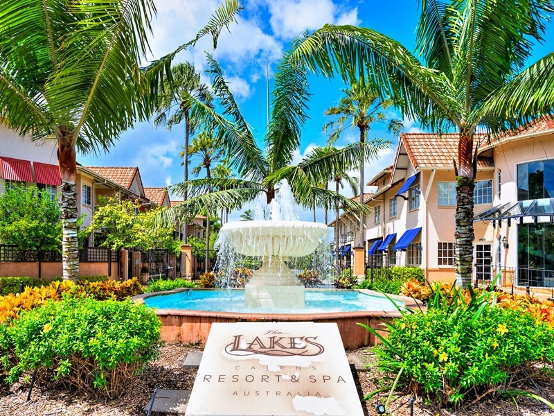 1418/2 Greenslopes Street, Cairns North QLD 4870