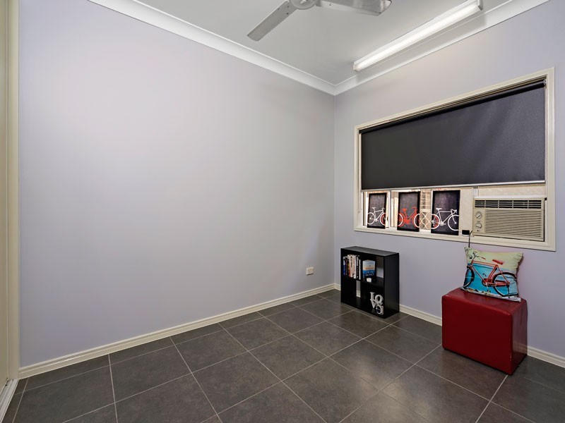 Mooroobool QLD 4870