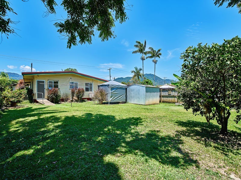 202-204 McCoombe Street, Bungalow QLD 4870