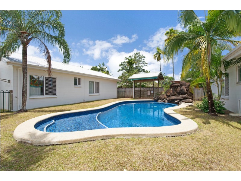 1/12 Ireland Crescent, Whitfield QLD 4870