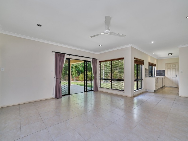 67 Norfolk Circuit, Redlynch QLD 4870