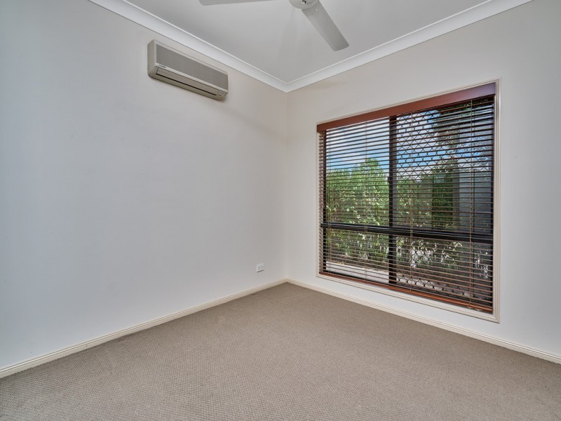 67 Norfolk Circuit, Redlynch QLD 4870