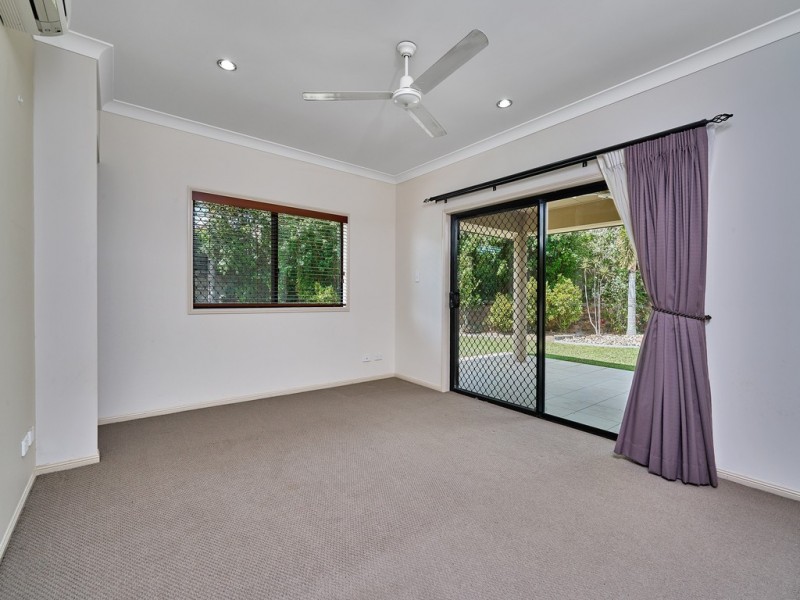 67 Norfolk Circuit, Redlynch QLD 4870