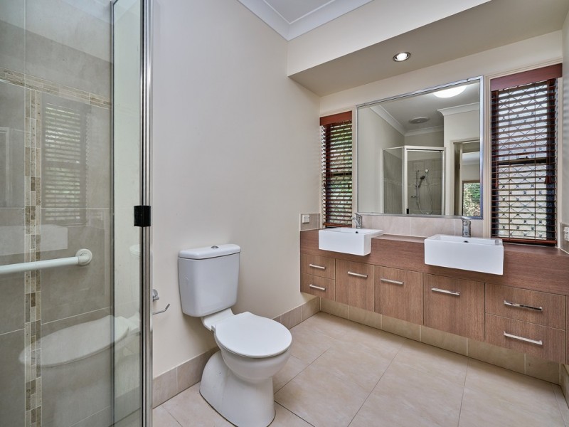 67 Norfolk Circuit, Redlynch QLD 4870
