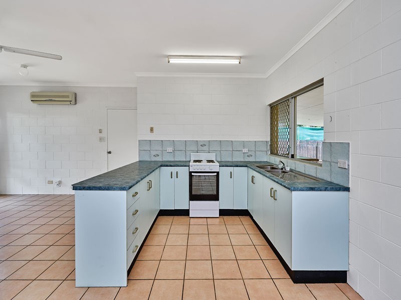 30 Mistletoe Close, Kamerunga QLD 4870