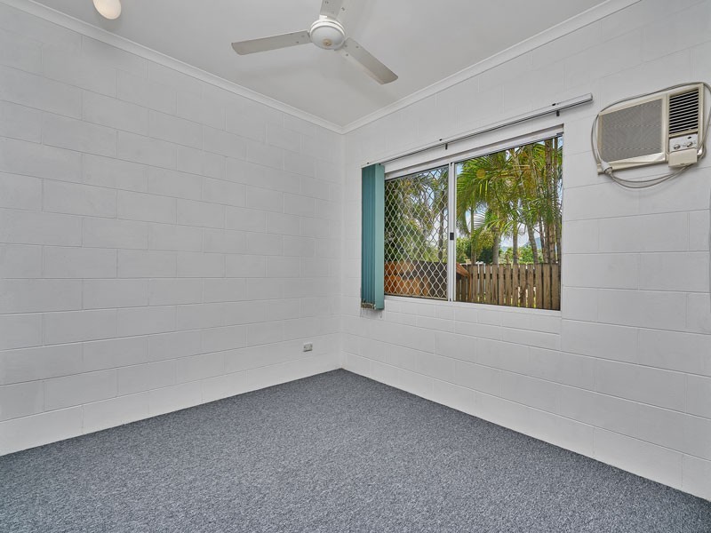 30 Mistletoe Close, Kamerunga QLD 4870
