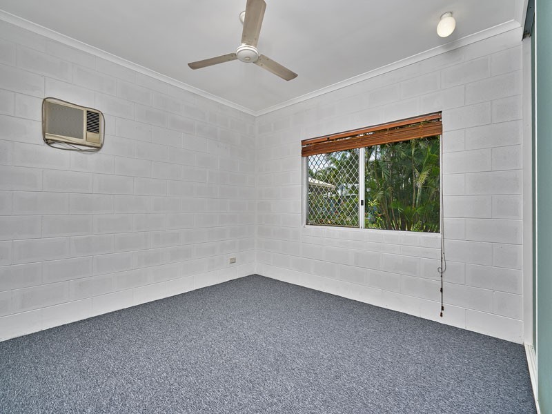 30 Mistletoe Close, Kamerunga QLD 4870