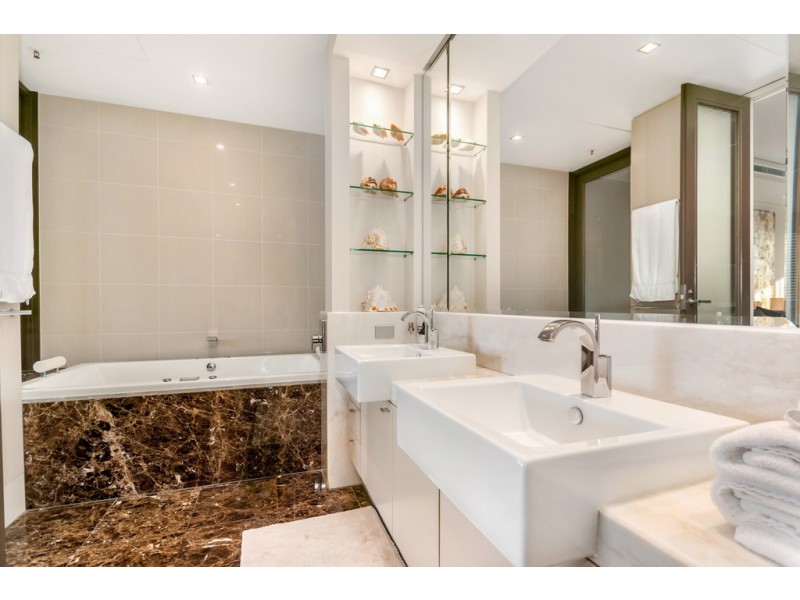 98/1 Marlin Parade, Cairns City QLD 4870