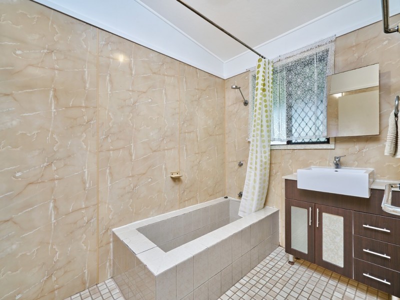 28 Vandeleur Street, Earlville QLD 4870