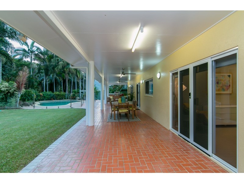 5 Duane Close, Brinsmead QLD 4870