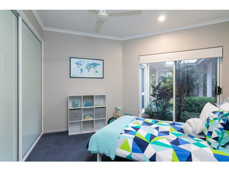5 Duane Close, Brinsmead QLD 4870