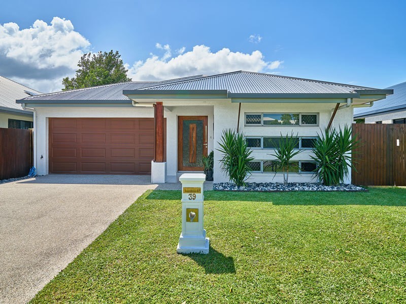 39 Seaways Street, Trinity Beach QLD 4879